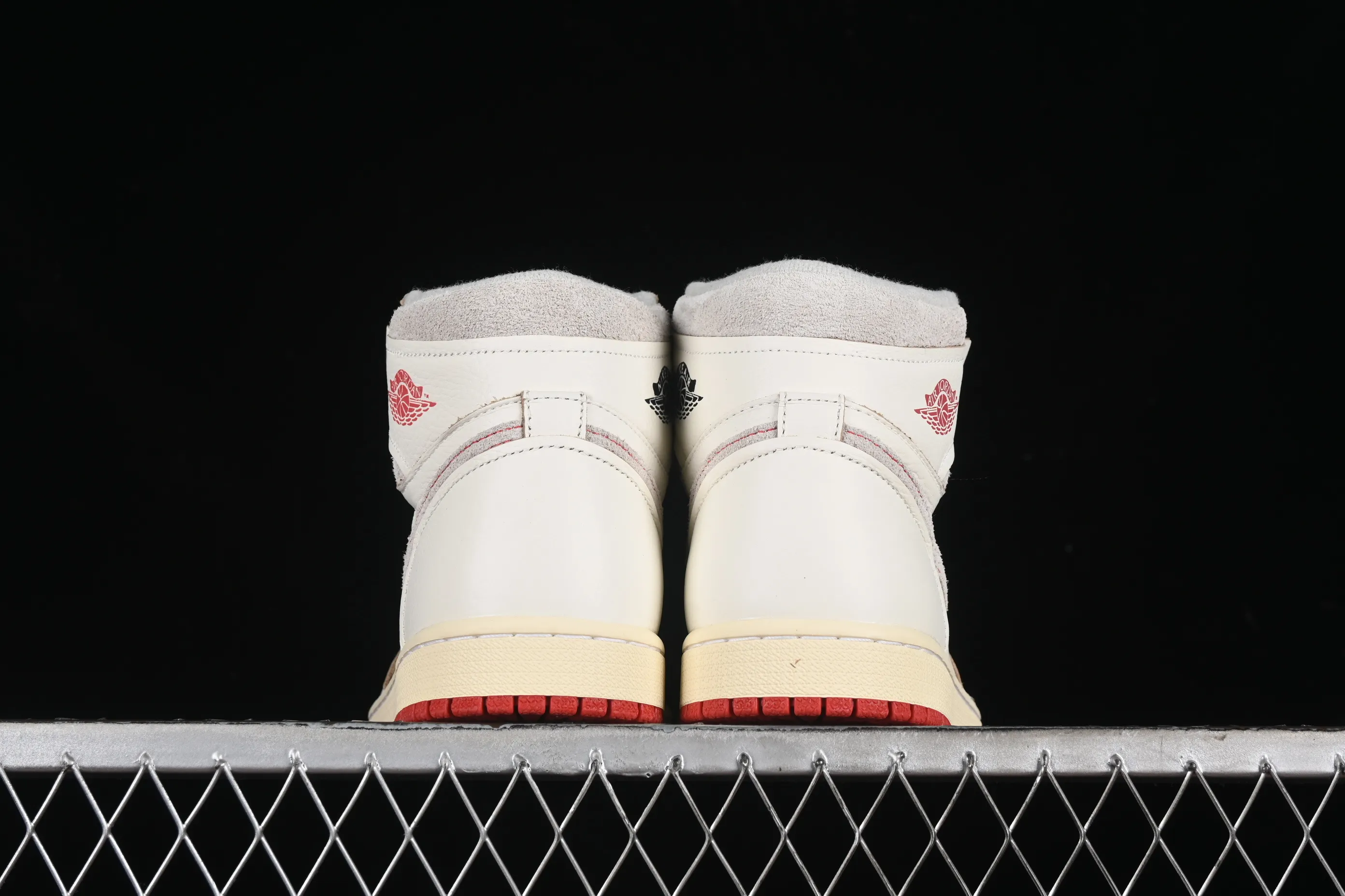 All categories Air Jordan Jordan series basketball shoes Air Jordan 1 High Air Jordan 1 High OG "Rare Air Cinnabar" AJ1 Joe 1 cinnabar red high-top basketball shoes DB4612-100